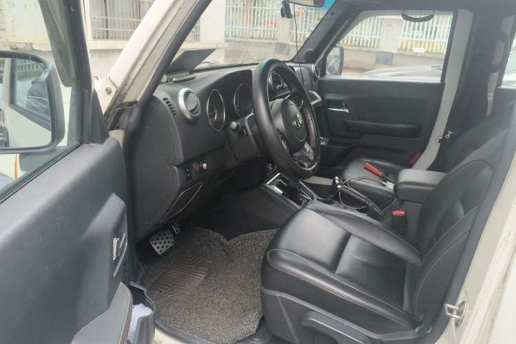 Used BAIC Off-Road BJ40 2016 40L 2.3T Automatic All-Wheel Drive Premium Edition