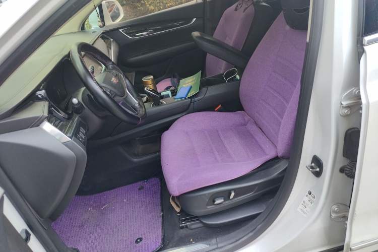 Used Cadillac XT5 2016 25T Luxury Model Left Front Seat