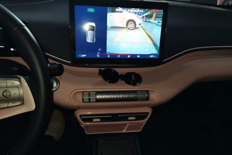 Used BYD Seagull 2025 405 km Flying Edition Audio And AC Panel