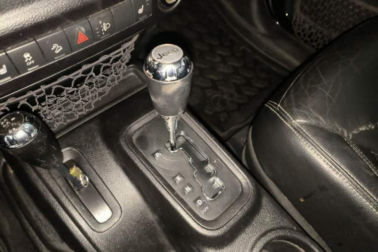 Used Jeep Wrangler 2015 3.0L Sahara Four-Door Comfort Edition