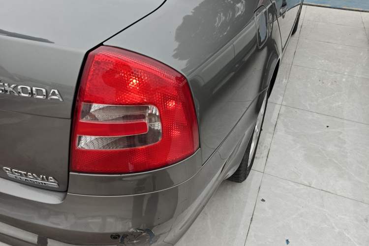 Used Skoda Octavia 2015 Classic Model 1.6L Manual Eado Version