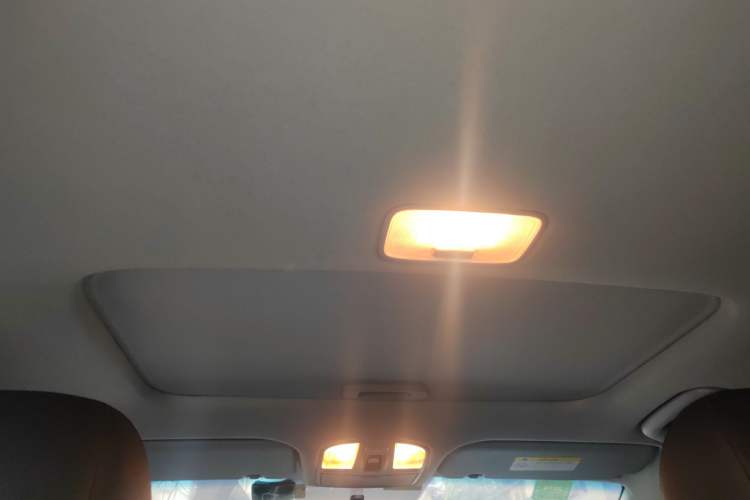 Used Hyundai Elantra (6th Generation / Lingdong) 2016 1.6L Automatic ZhiXuan · Luxury Version