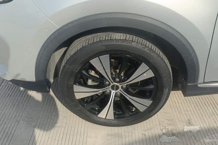 Used Roewe RX5 2020 PLUS 300TGI Automatic Ali National Trend Flagship Edition
