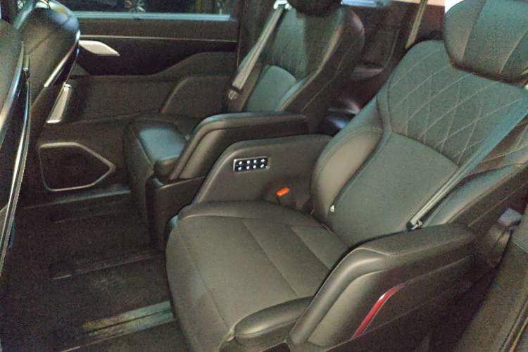 Used Wey Gaoshan 2023 Four-Wheel Drive Flagship Edition
