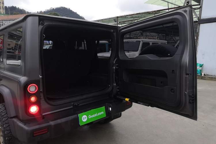 Used 212 T01 2024 2.0T Mechanic