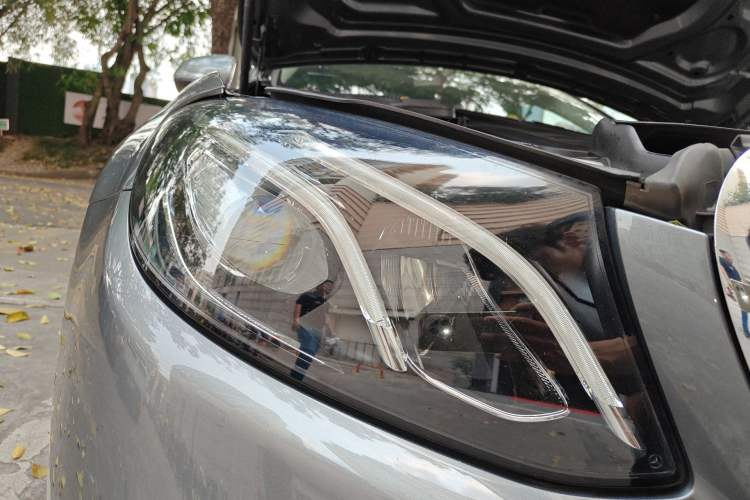 Used Mercedes-Benz E-Class 2020 E 300 L Luxury Model Right Front Headlight