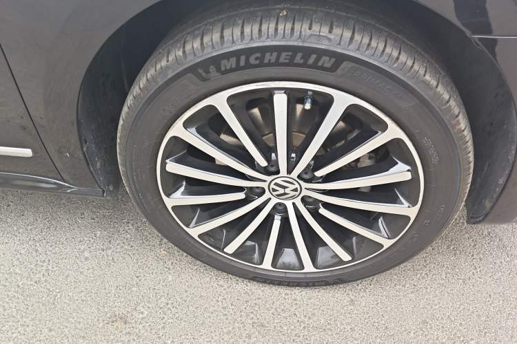 Used Volkswagen Passat 2013 2.0 TSI DSG Ultimate Edition
