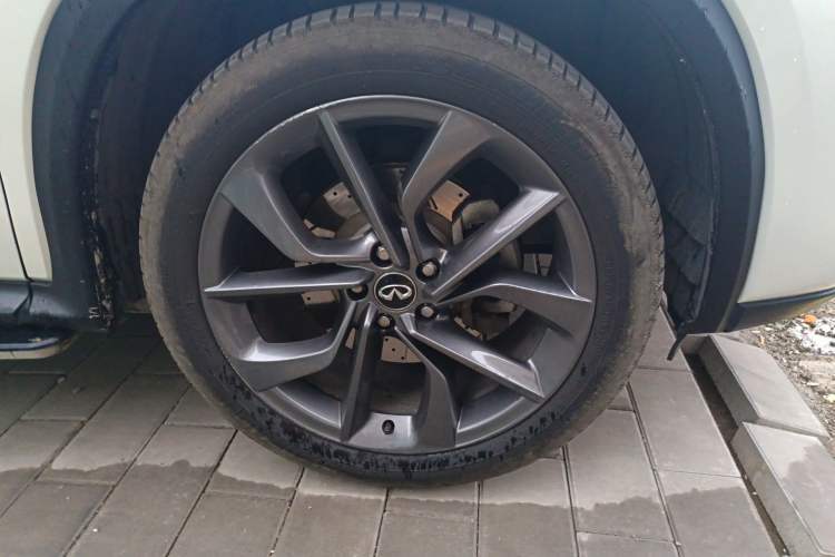 Used Infiniti QX50 2018 2.0T Two-Wheel Drive Fashion Edition Right Front Wheel Hub