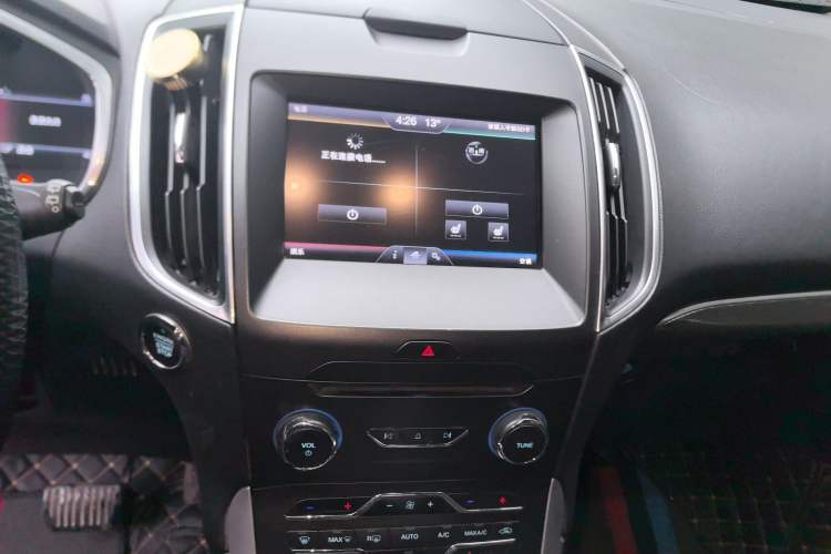 Used Ford Edge 2016 EcoBoost 245 Four-Wheel Drive Titanium Edition 7-Seater Audio And AC Panel