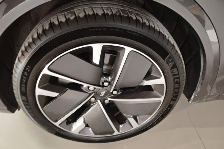 Used Li Auto L8 2025 Max Smart Refresh Edition Left Front Wheel Hub