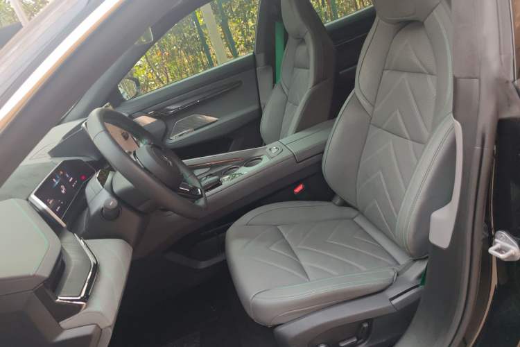 Used Zeekr 001 2023 WE Edition 100 kWh
