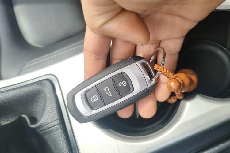 Used Geely Auto Emgrand GL 2017 1.3T Manual Elite Model Vehicle Key