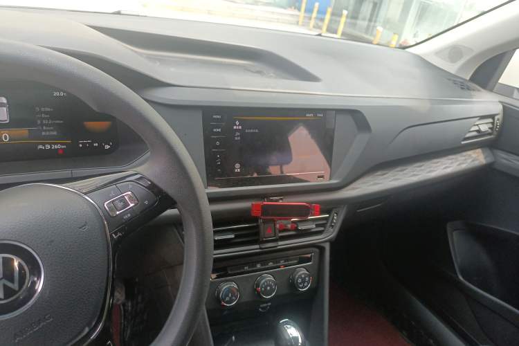 Used Volkswagen Tharu 2022 280TSI Two-Wheel Drive Trend Edition Audio And AC Panel