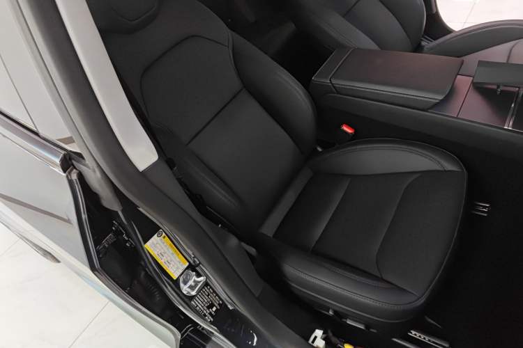 Used Tesla Model 3 2023 Long-Range All-Wheel-Drive Version