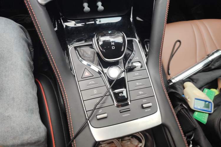 Used BYD Song PLUS 2020 1.5T Automatic Prestige Version Gear Lever