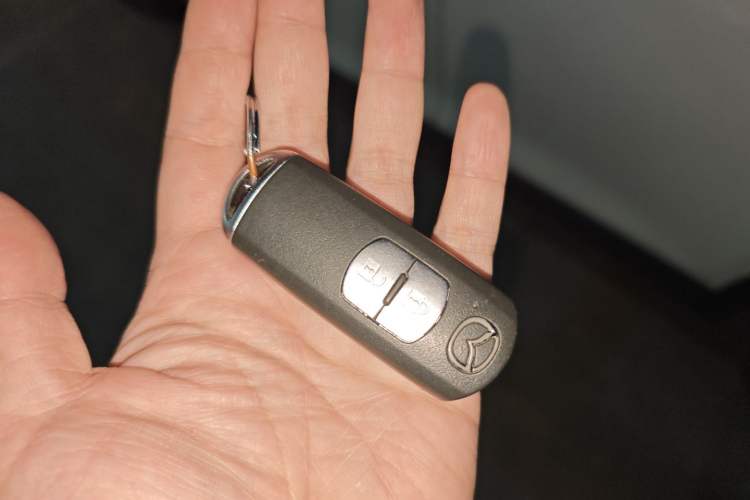 Used Mazda CX-4 2016 2.0L Automatic 2WD Blue Sky Luxury Edition Vehicle Key