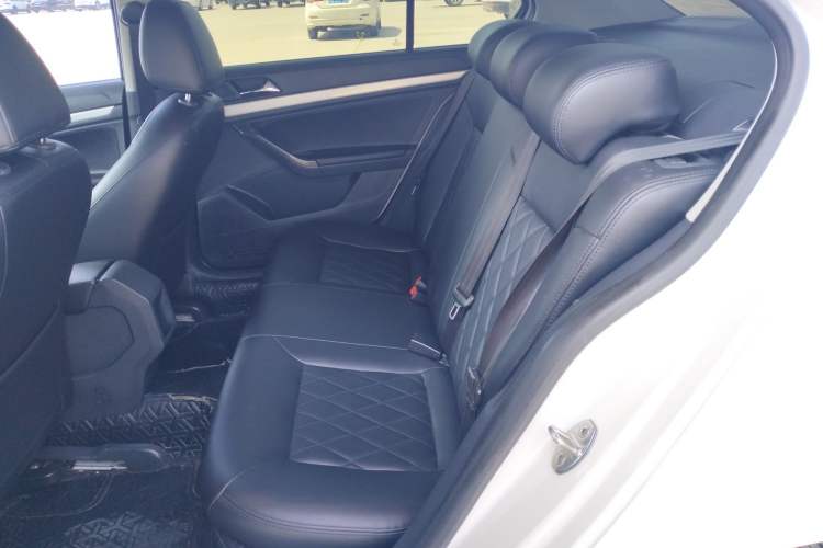 Used Volkswagen Lavida 2017 1.6L Automatic Fashion Edition