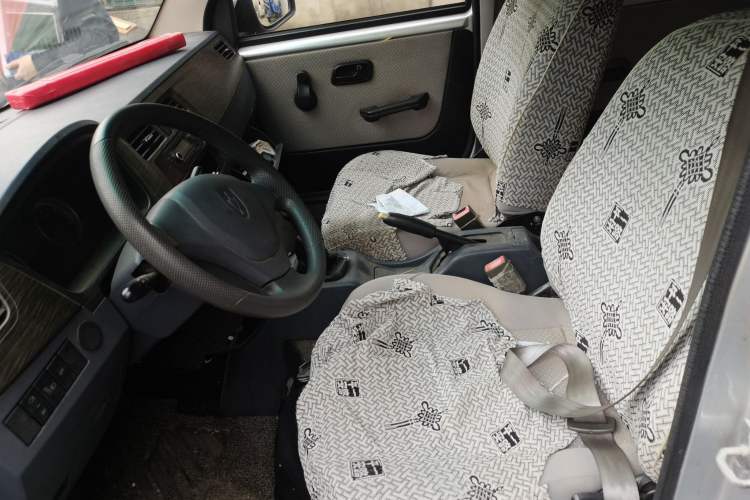 Used Jinbei Hiace X30 2020 1.5L Super-Comfortable Version China VI Standard SWC15M
