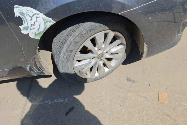 Used Citroen C-Quatre 2012 Sedan 1.6L Manual Prestige Model Right Front Wheel Hub