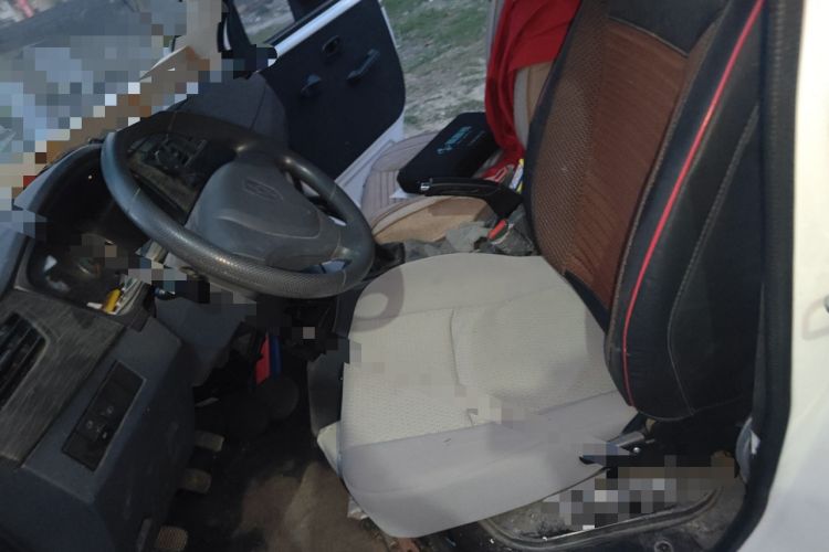 Used Jinbei Hiace X30 2023 1.5L Super-Comfortable Passenger Van 5/6/7-Seater Non-Air-Conditioned Version Model SWC15M Left Front Seat