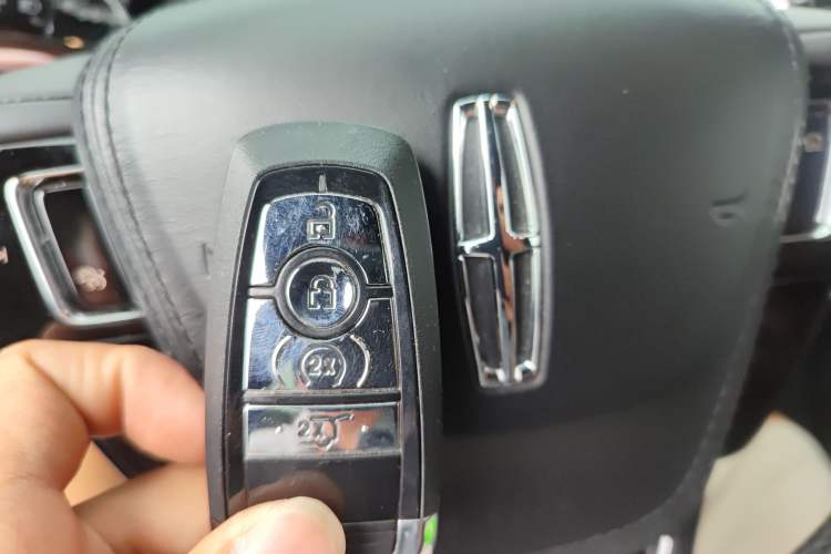 Used Lincoln Aviator 2020 3.0T V6 All-Wheel Drive Executive Version Vehicle Key