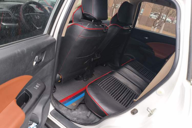 Used Honda CR-V 2016 2.0L Two-Wheel Drive Classic Edition Left Rear Seat