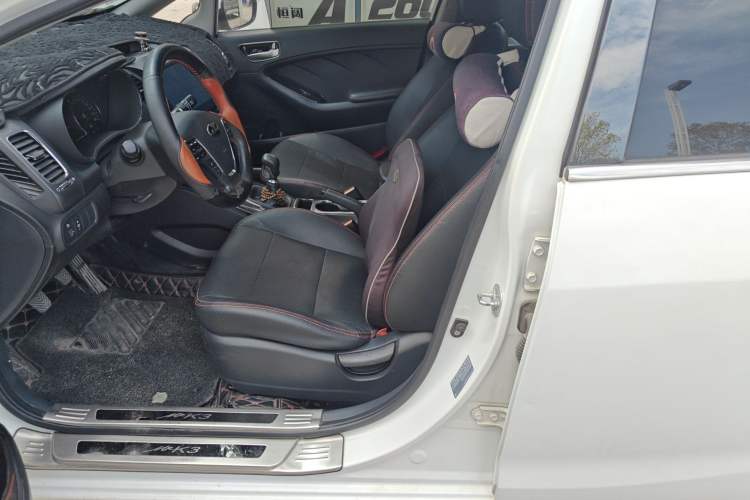 Used Kia K3 2016 1.6L Manual GL Left Front Seat