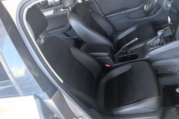 Used Volkswagen Sagitar 2014 Revised Version 1.4TSI Automatic Luxury Edition
