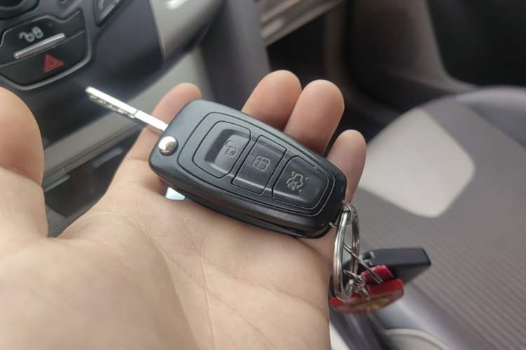 Used Ford Focus 2012 Sedan 1.6L Automatic Fashion Edition