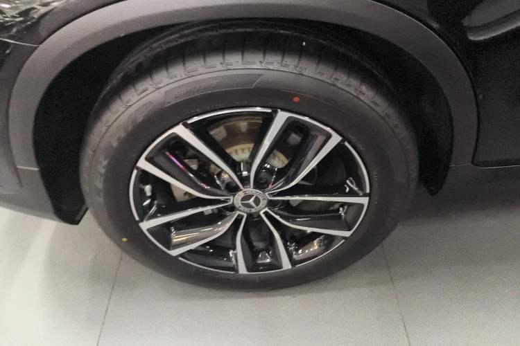 Used Mercedes-Benz GLC 2020 Facelifted GLC 260 L 4MATIC Dynamic Edition
