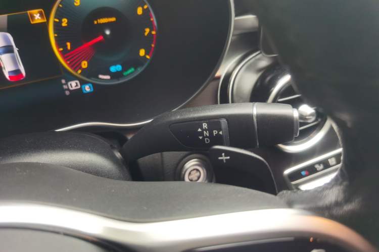 Used Mercedes-Benz C-Class 2019 Restyled C 260 L Sport Edition Gear Lever