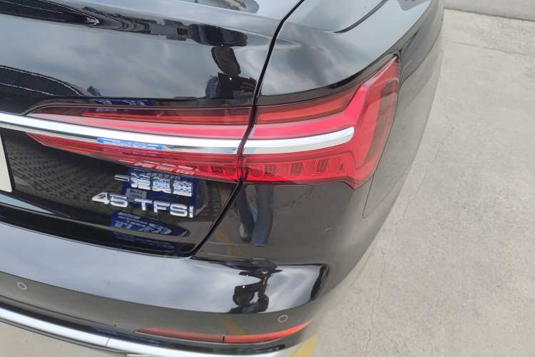 Used Audi A6L 2023 Revised 45 TFSI Prestige Dynamic Edition Right Rear Taillight