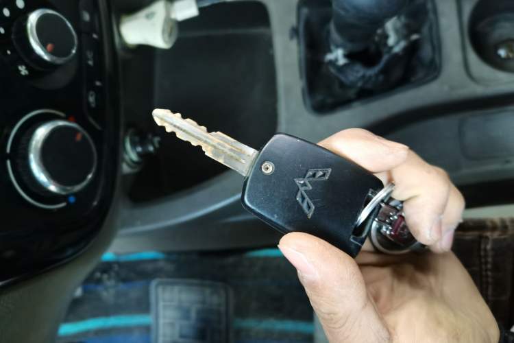 Used Wuling Rongguang V 2016 1.5L Standard Version Vehicle Key