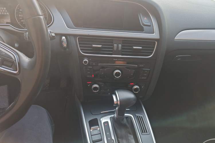 Used Audi A4 2013 40 TFSI allroad quattro Comfort model