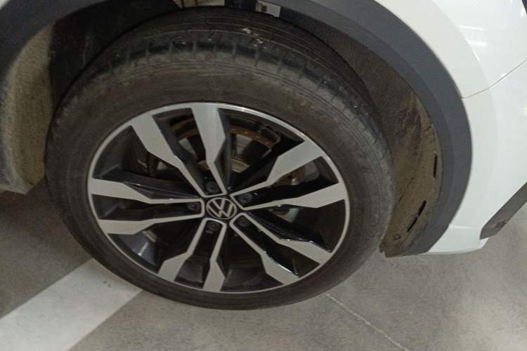 Used Volkswagen T-ROC 2022 280TSI DSG Two-Wheel Drive R-Line Pro PLUS
