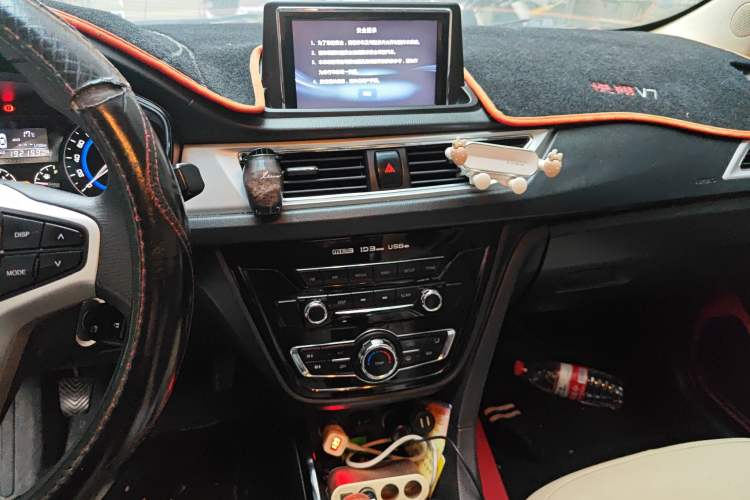 Used Changan Alsvin V7 2015 1.6L Manual Enjoyment Model China IV Standard
