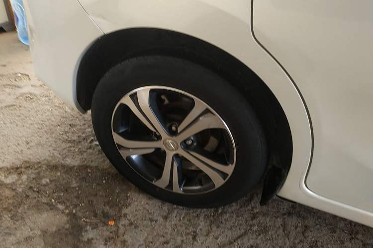 Used Nissan Tiida 2019 1.6L CVT Smart Drive Version China VI Standard Right Rear Wheel Hub