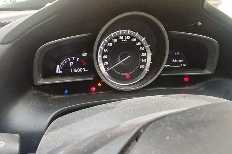 Used Mazda CX-4 2016 2.0L Automatic 2WD Blue Sky Dynamic Edition