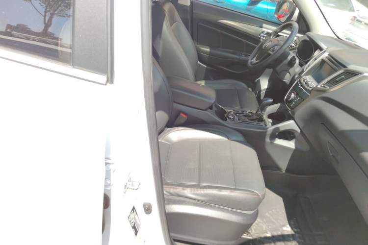 Used CHANGAN CS75 2016 1.8T Automatic Elite Model China V Standard Right Front Seat