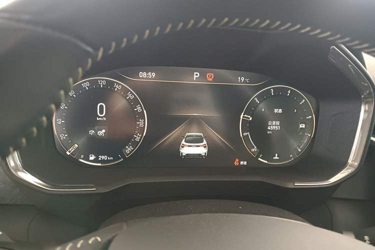 Used Lynk & Co 05 2020 2.0TD Two-Wheel Drive Shine Halo Instrument Cluster