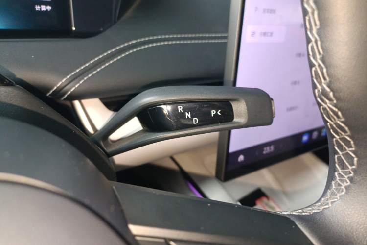 Used Xiaomi Auto SU7 2024 Four-Wheel Drive Ultra-Long Range Advanced Intelligent Driving Max Edition Gear Lever