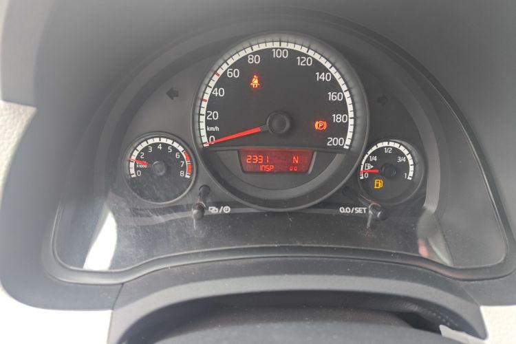 Used Volkswagen up! 2015 1.0L move up!
