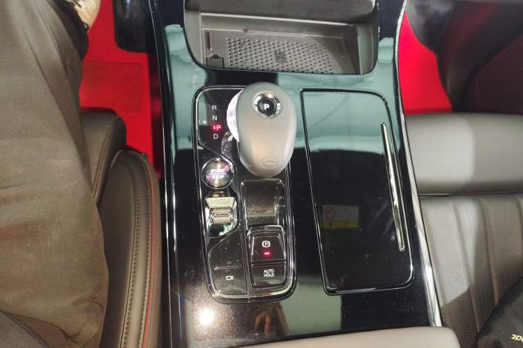 Used GAC Trumpchi M8 2025 Zongshi Series Super Hybrid Edition Gear Lever