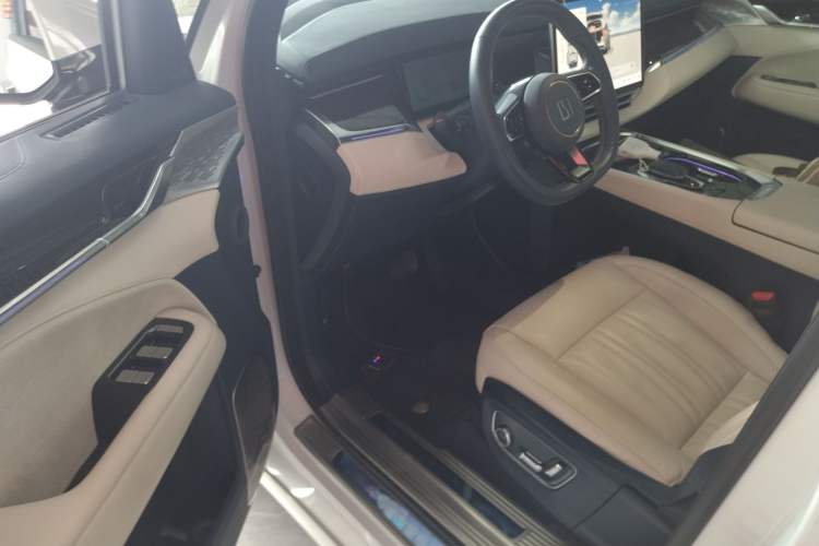 Used Zeekr 009 2022 WE Edition
