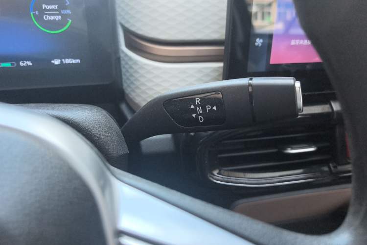 Used SOL E10X 2022 Flower Fairy Design Four-Leaf Clover Gear Lever