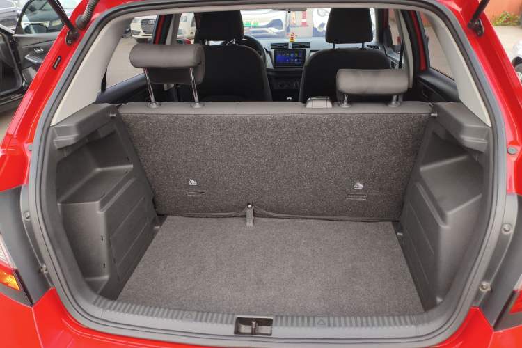 Used Skoda Fabia 2017 1.4L Automatic Car Enjoy Edition
