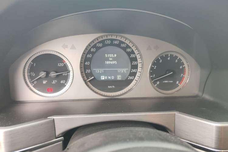 Used Mercedes-Benz GLK-Class 2011 GLK 300 4MATIC Fashion Model Instrument Cluster