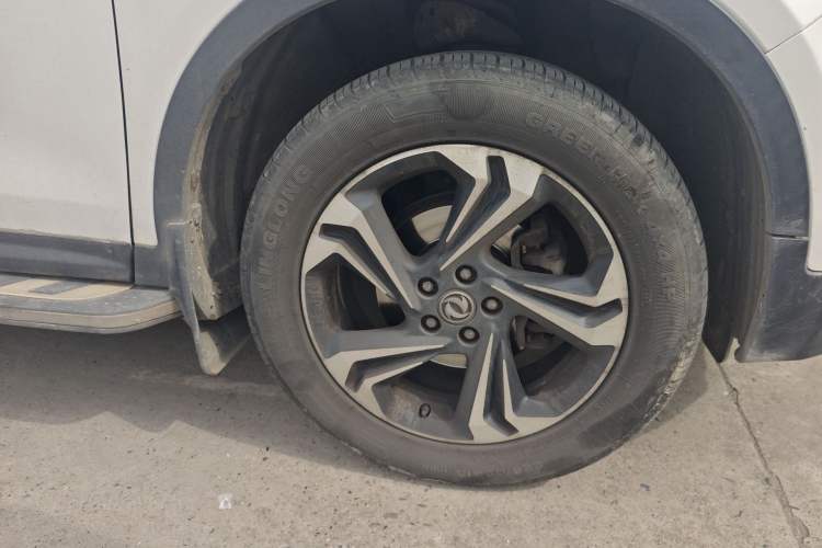 Used Dongfeng Aeolus AX7 2016 2.0L Automatic Zhiyi Trim