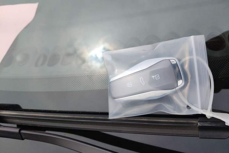 Used JAC Yiwei 3 2024 Zhi'ai Edition 330km Air Vehicle Key