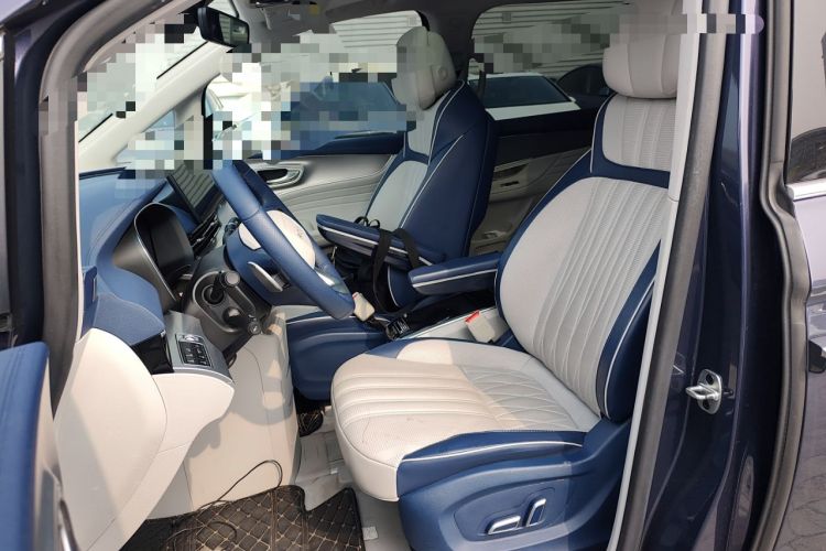 Used Roewe iMAX8 2022 400TGI Prestige Edition
